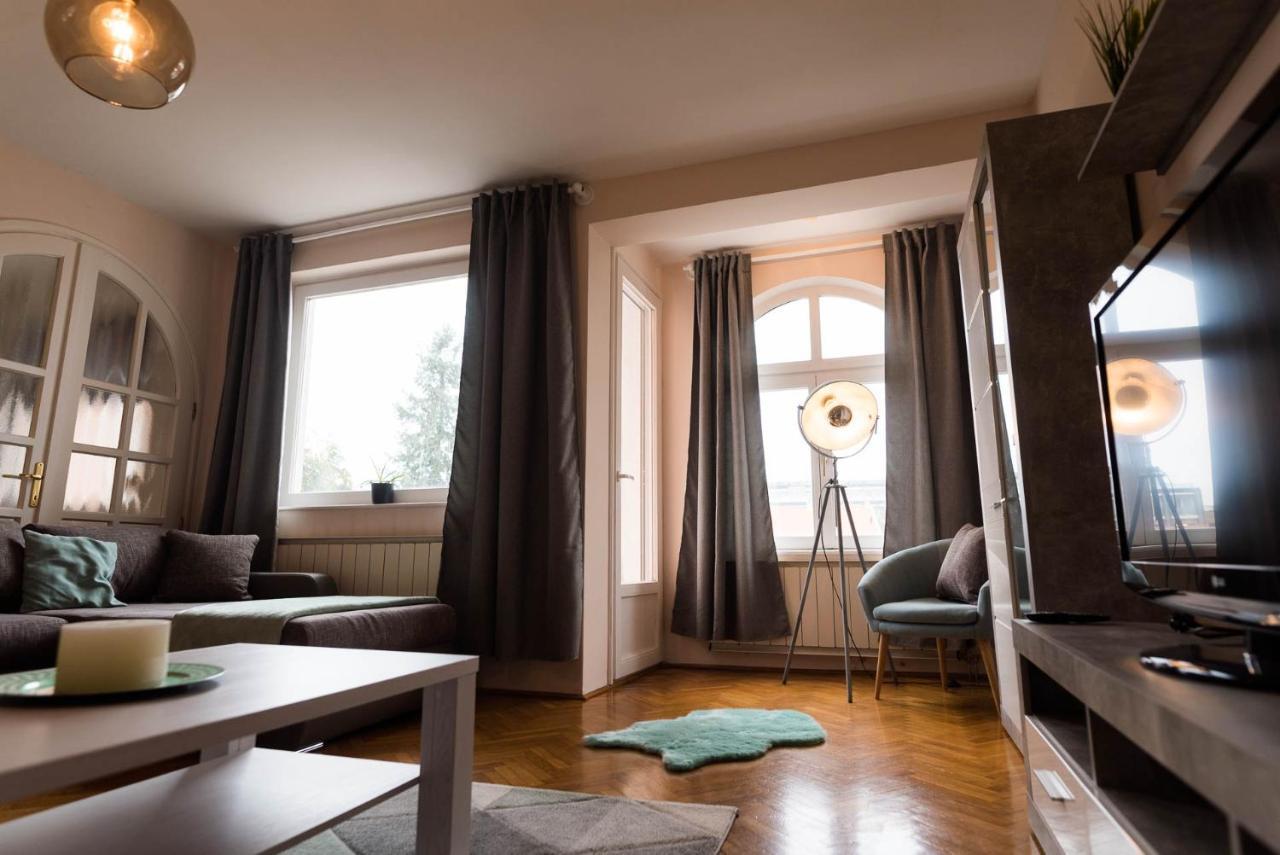 Szeged Gyoengye Apartment Exterior photo
