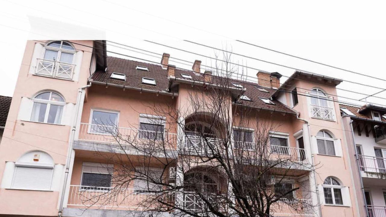 Szeged Gyoengye Apartment Exterior photo